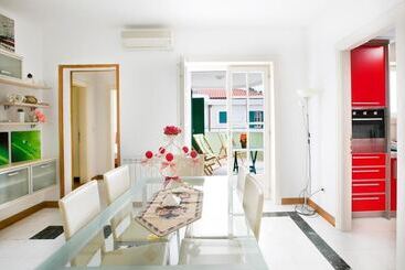 Beach Apartment Sveti Stefan