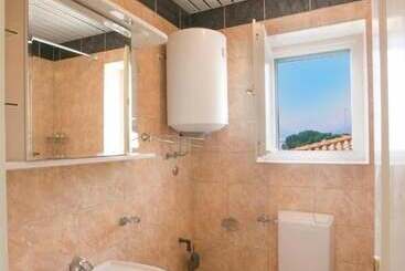 Beach Apartment Sveti Stefan
