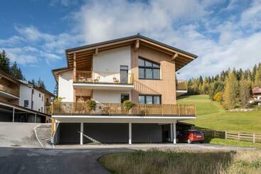 Jara Apartment  Ramsau Am Dachstein