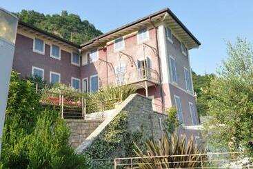 Villa Maria