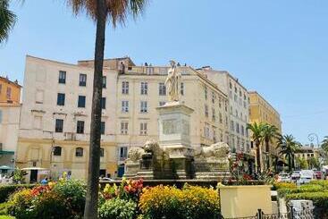 Superbe Appartement T2 En Plein Centre D Ajaccio, Rue Fesch