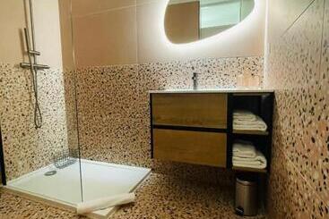 Superbe Appartement T2 En Plein Centre D Ajaccio, Rue Fesch