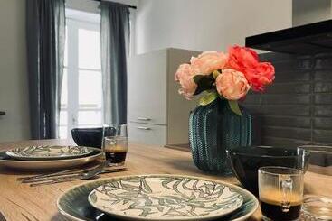 Superbe Appartement T2 En Plein Centre D Ajaccio, Rue Fesch