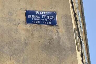 Superbe Appartement T2 En Plein Centre D Ajaccio, Rue Fesch