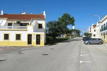 Inn Comenda House