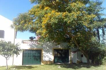 Inn Comenda House