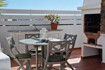 Inn Comenda House