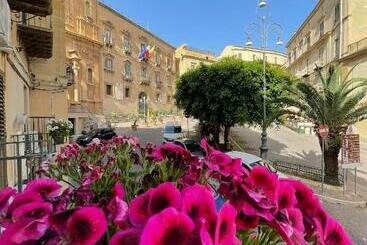 تختخواب و صبحانه Donpè