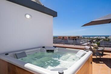 Ocean View Rooftop Paradise, Tavira