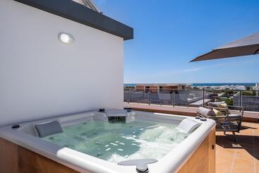 Ocean View Rooftop Paradise, Tavira