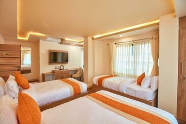 The Samrat Palace Luxury Hotel In Kathmandu