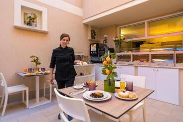 پانسیون Eliseo Palace Tropea