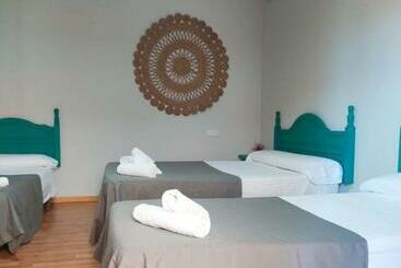 פנסיון Hostal Cristina