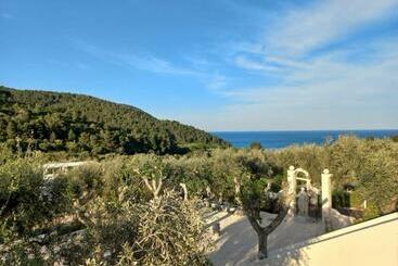 استراحتگاه Hmo Glamping & Suites In Vignanotica