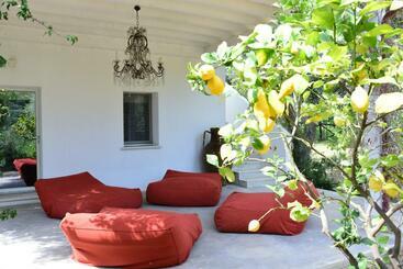استراحتگاه Hmo Glamping & Suites In Vignanotica