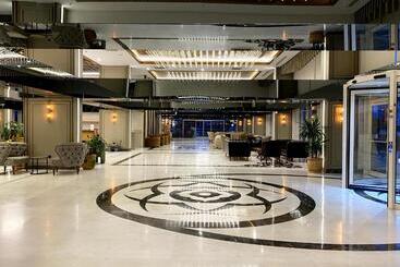 Sunthalia Hotels & Resorts Ultra All Inclusive Adults Only Party