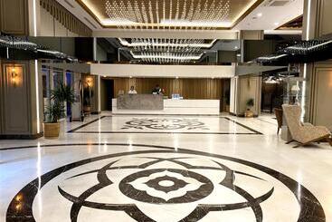 Sunthalia Hotels & Resorts Ultra All Inclusive Adults Only Party