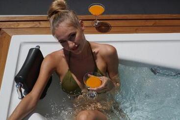 Sunthalia Hotels & Resorts Ultra All Inclusive Adults Only Party