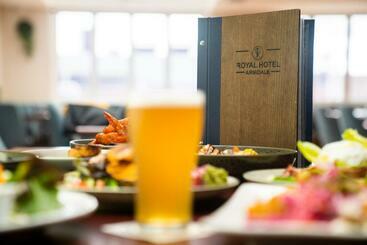 هتل The Royal Armidale