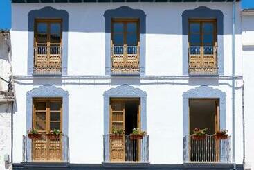 تختخواب و صبحانه Villa Moana