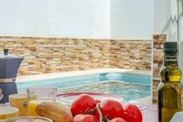 Camas Casa A 5 Min De Sevilla Con Piscina - Camas