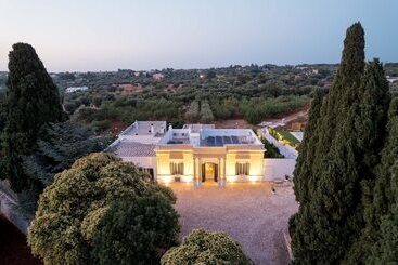 تختخواب و صبحانه Villa Sardella