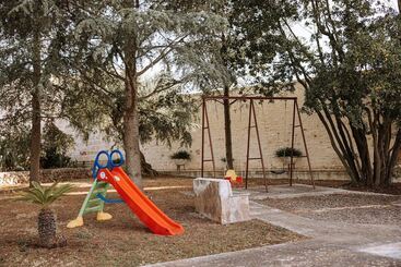 تختخواب و صبحانه Villa Sardella