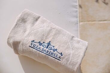 تختخواب و صبحانه Villa Sardella
