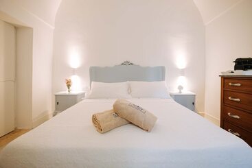 تختخواب و صبحانه Villa Sardella