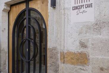 هتل Concept Cave Suites