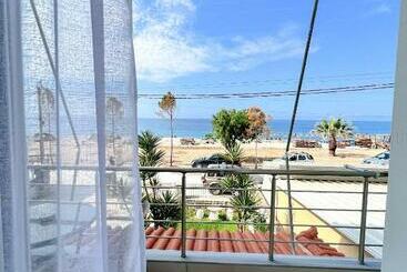 هتل Ionian View B&b