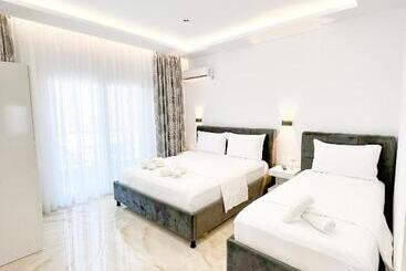 هتل Ionian View B&b