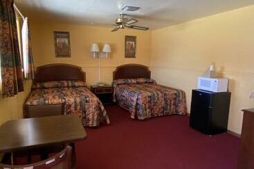 مُتل Deluxe Inn