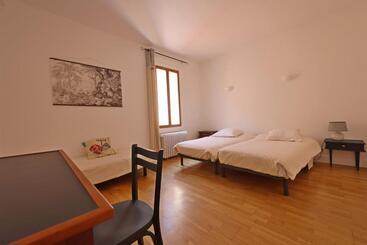 膳宿费 Gîte Ancien Hôtel Du Larzac