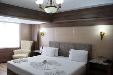 Basmacioglu Hotel   Special Class