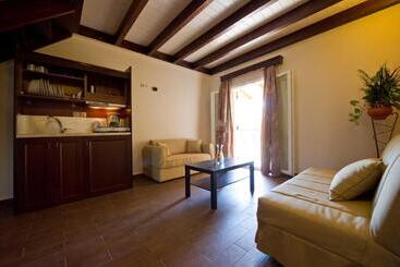 Byzantio Hotel & Apartments