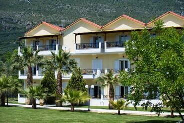 Byzantio Hotel & Apartments