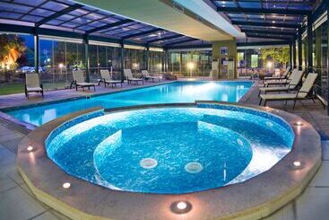 Cronwell Platamon Resort