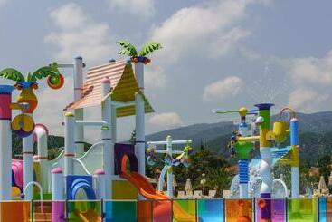 Cronwell Platamon Resort