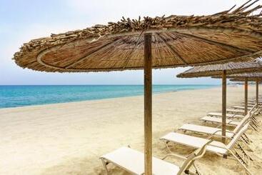 Cronwell Platamon Resort