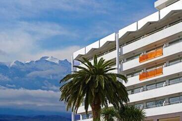 Cronwell Platamon Resort