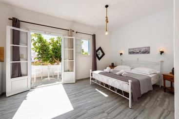 هتل Astoria Apartments