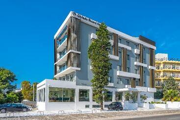 هتل Glyfada Riviera