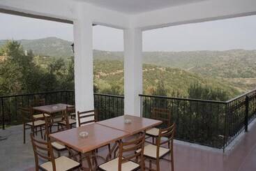 هتل Guesthouse Arsenis