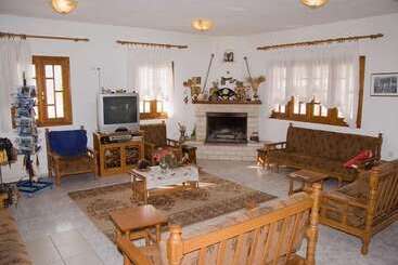 هتل Guesthouse Arsenis