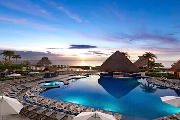 Otel Hard Rock  Riviera Maya  Hacienda All Inclusive