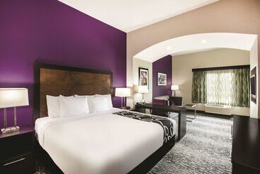 هتل La Quinta By Wyndham Baton Rouge Denham Springs