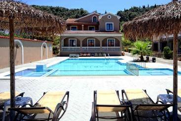 آپارتمانهای توریستها Maria S Beach Apartments