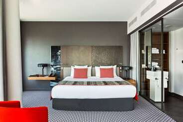 هتل Melia Paris La Defense