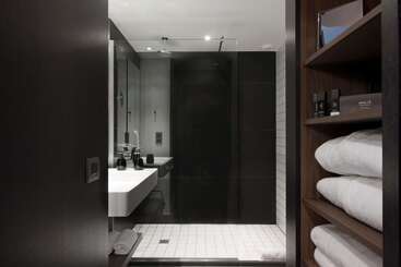 هتل Melia Paris La Defense